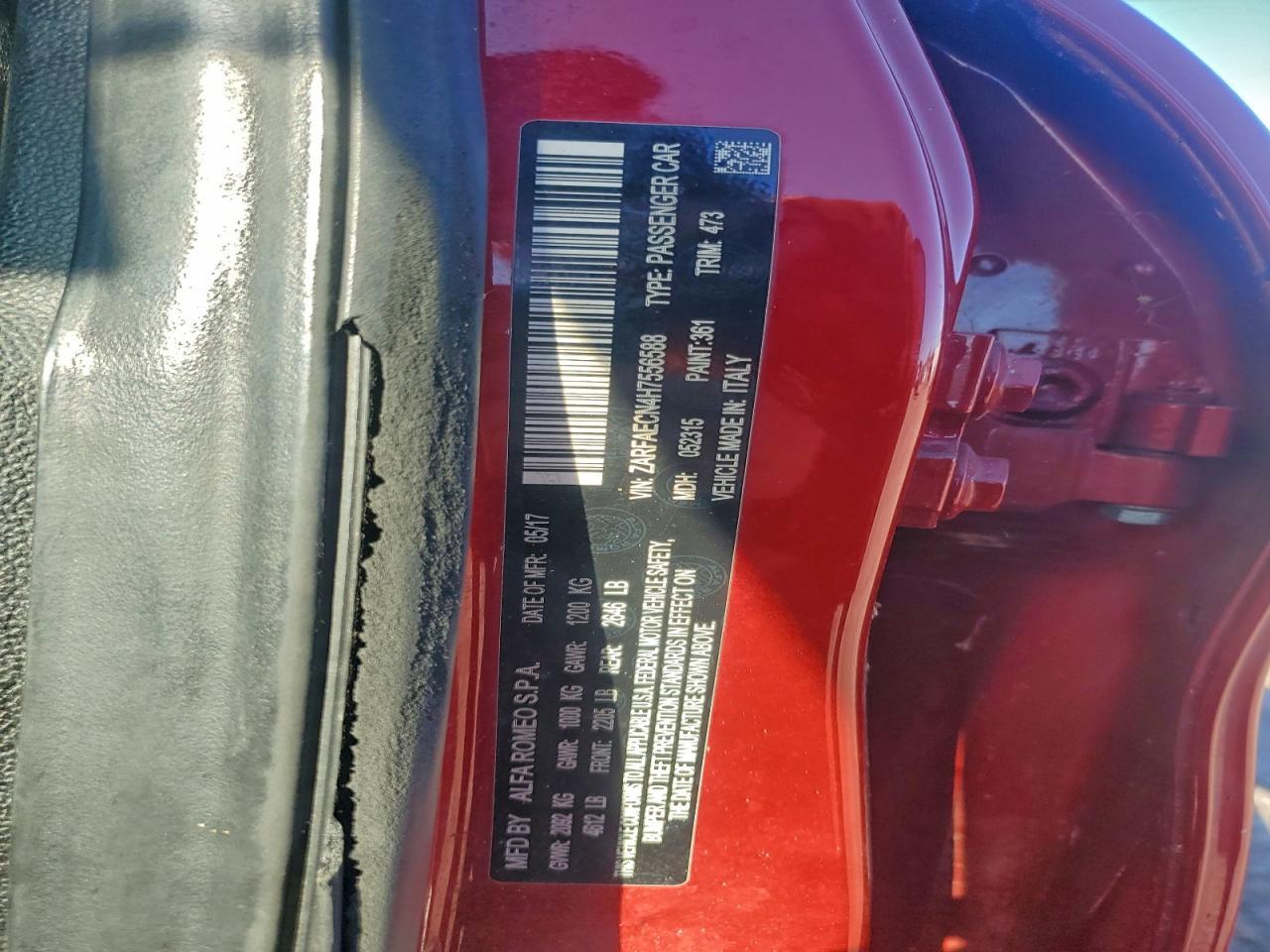 Alfa Romeo Giulia Ti Image 9