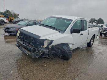  Salvage Nissan Titan