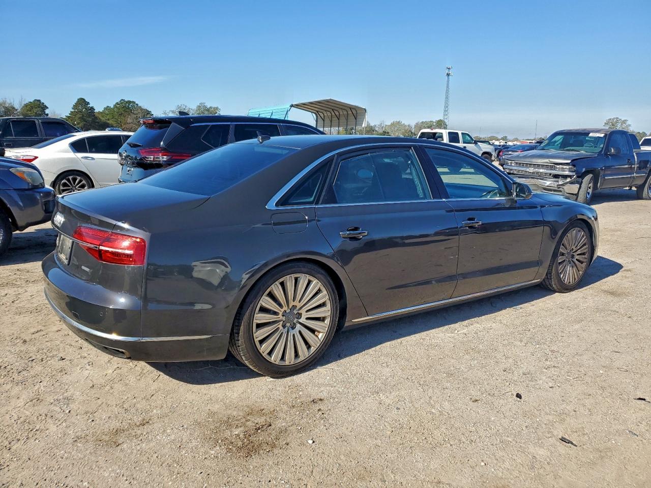 Audi A8 L Quattro Image 2