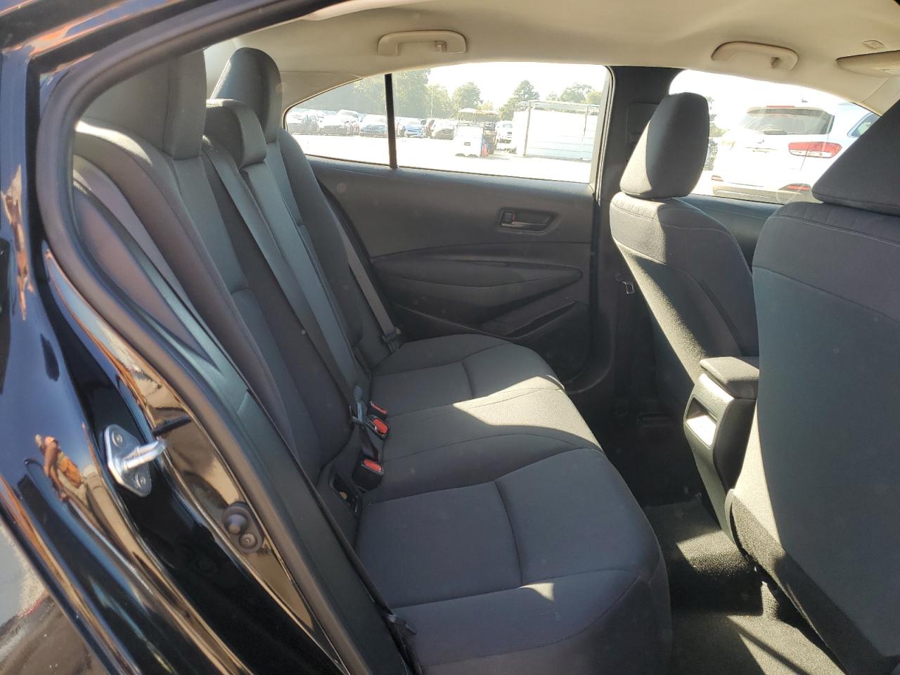 Toyota Corolla Le Image 11