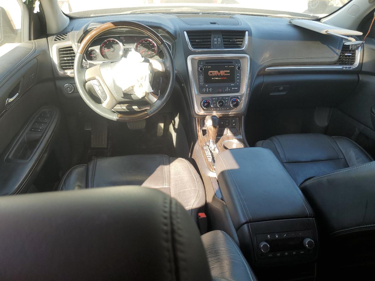 GMC Acadia Denali Image 6