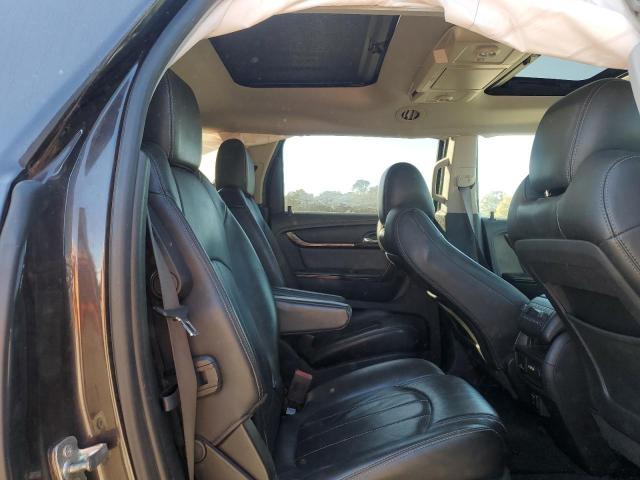 GMC Acadia Denali Image 11