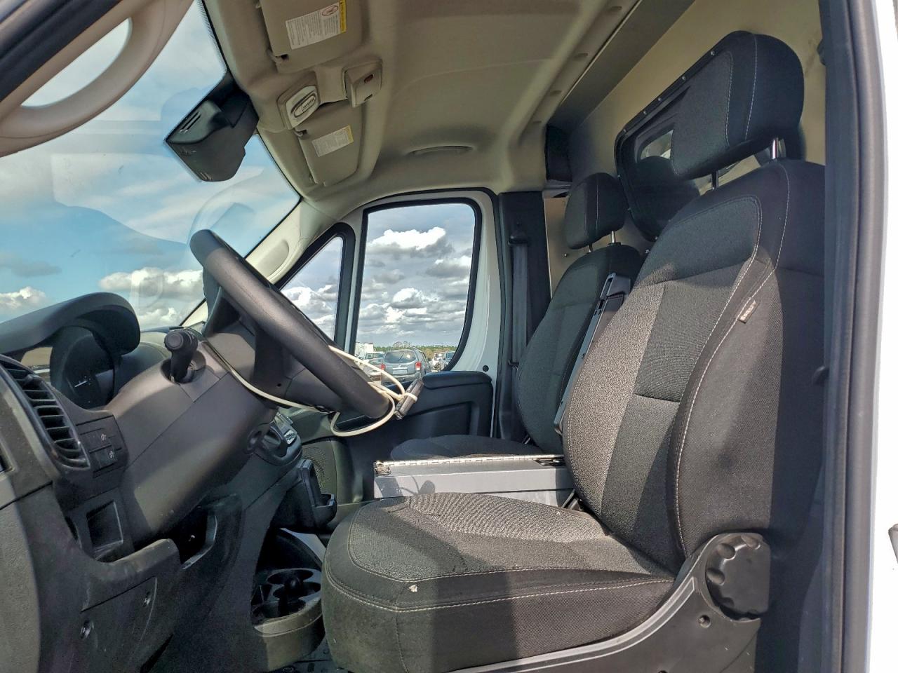 Ram Promaster 2500 Standard Image 11