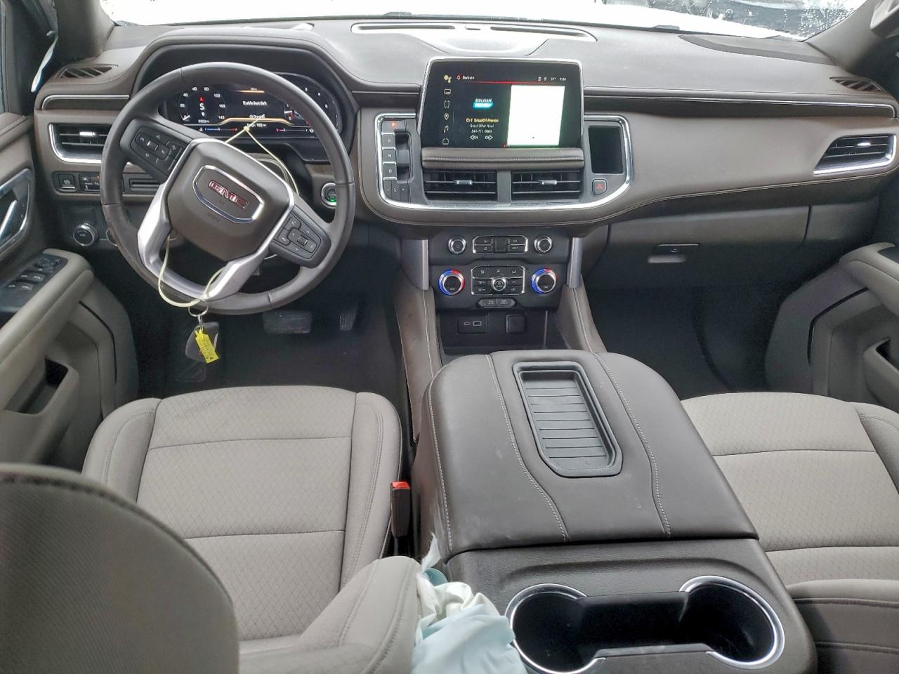 GMC Yukon Sle Image 3