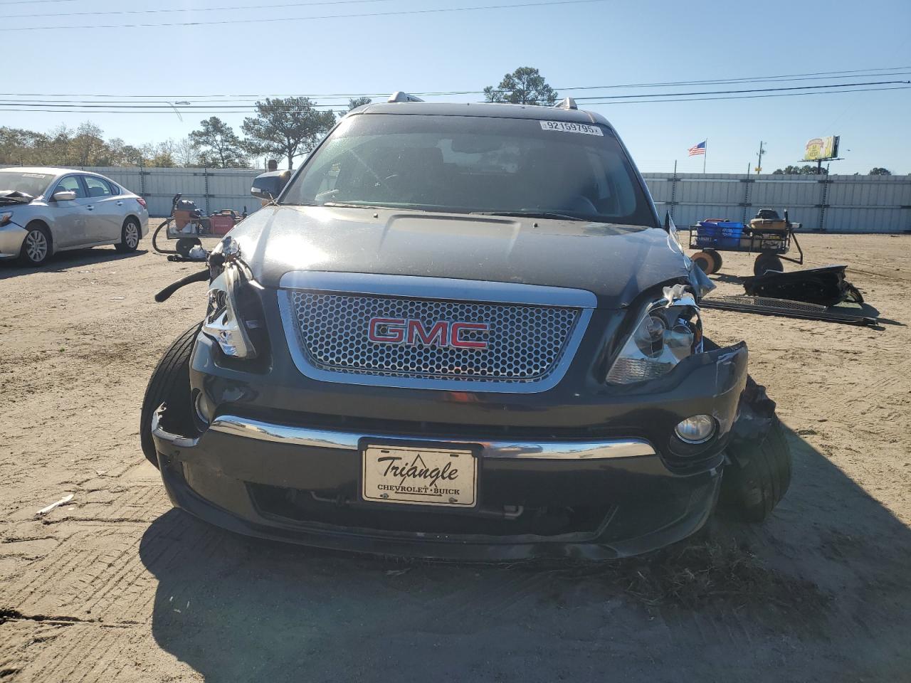 GMC Acadia Denali Image 11