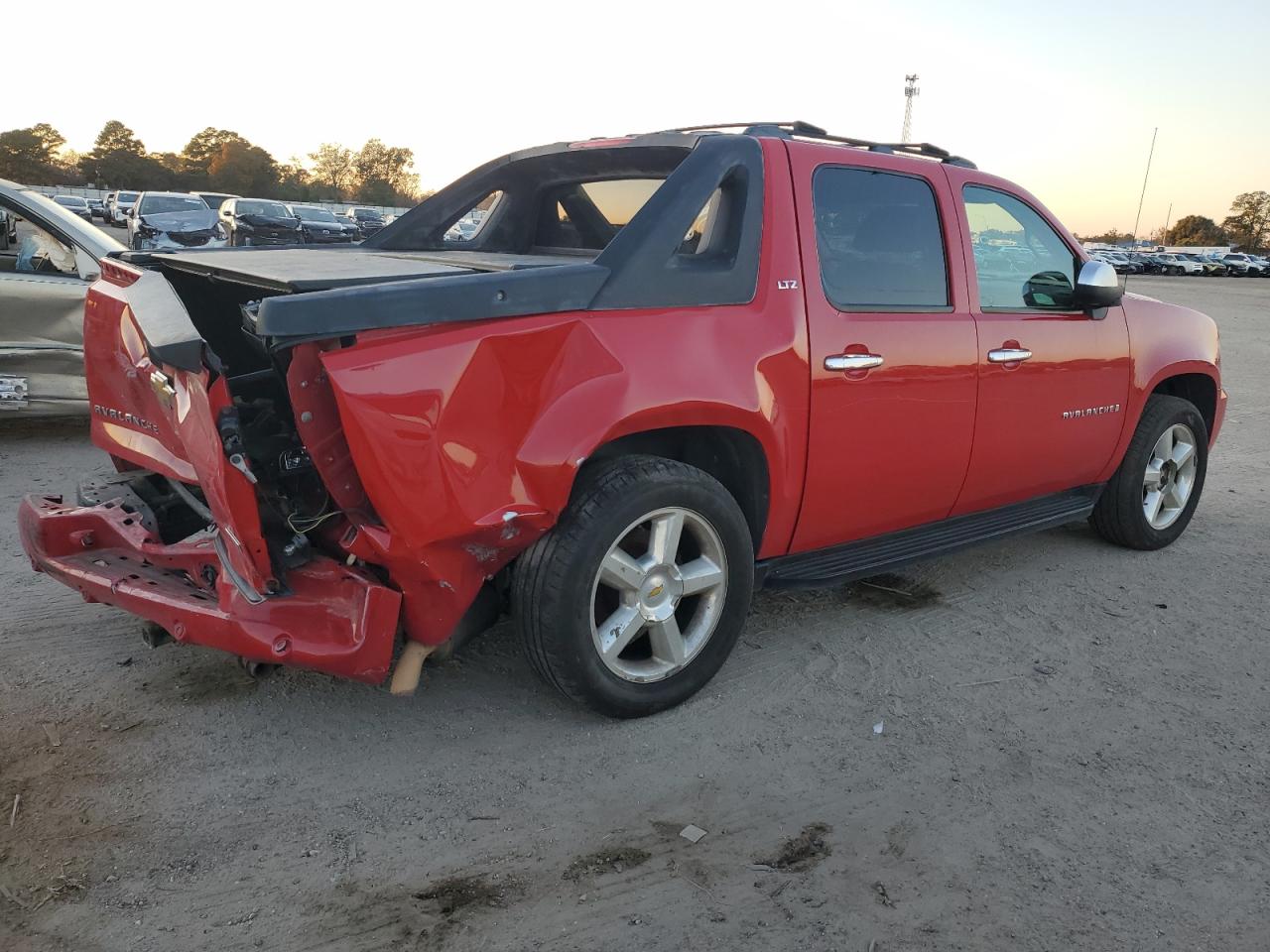 Chevrolet Avalanche K1500 Image 4