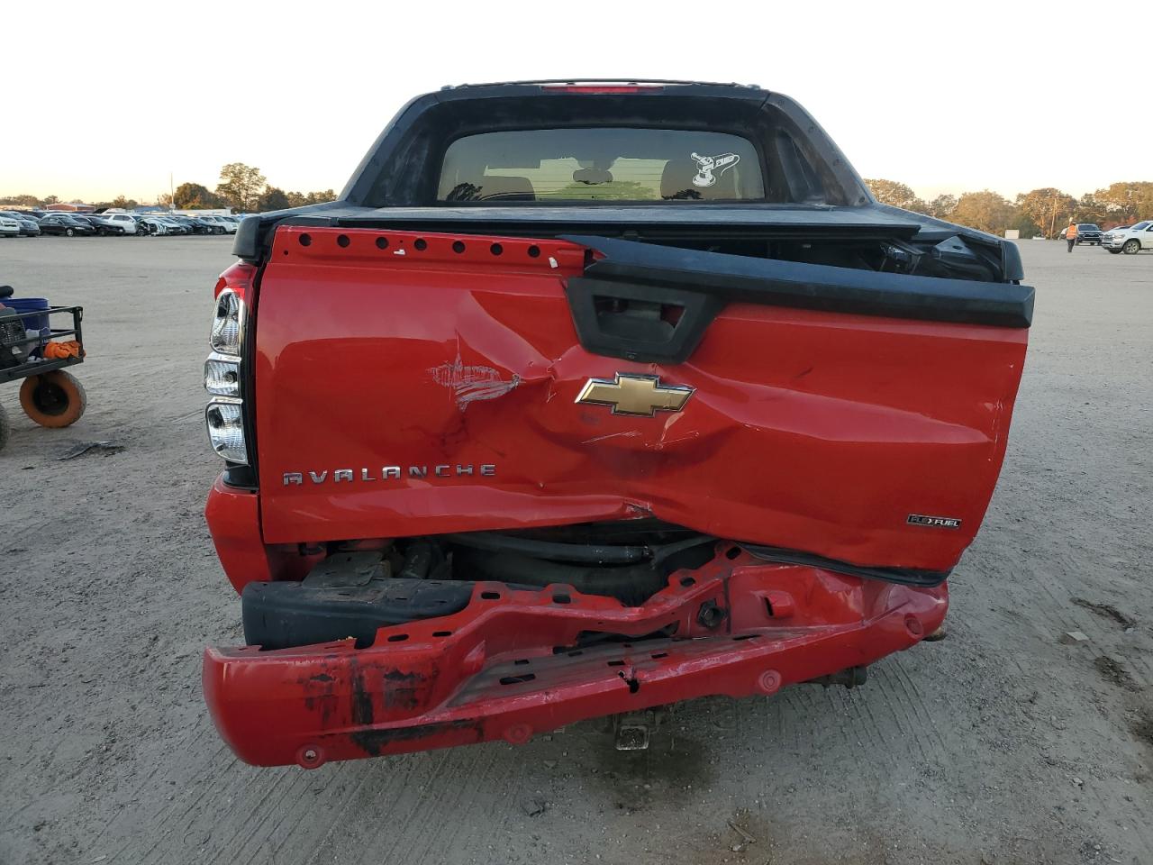 Chevrolet Avalanche K1500 Image 2