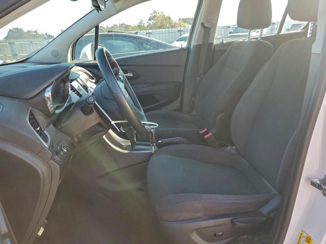 Chevrolet Trax Ls Image 5