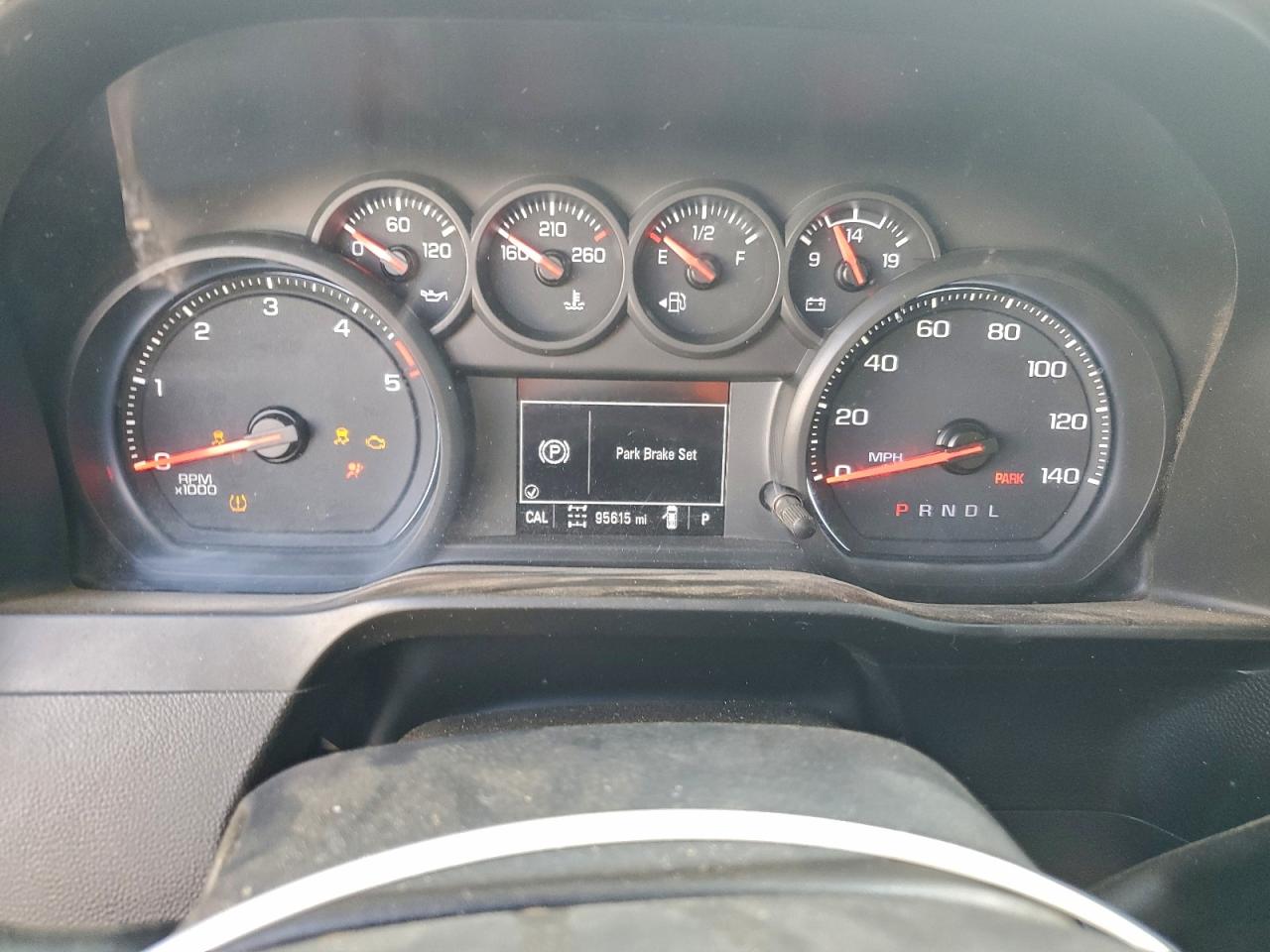 Chevrolet Silverado K3500 Image 7