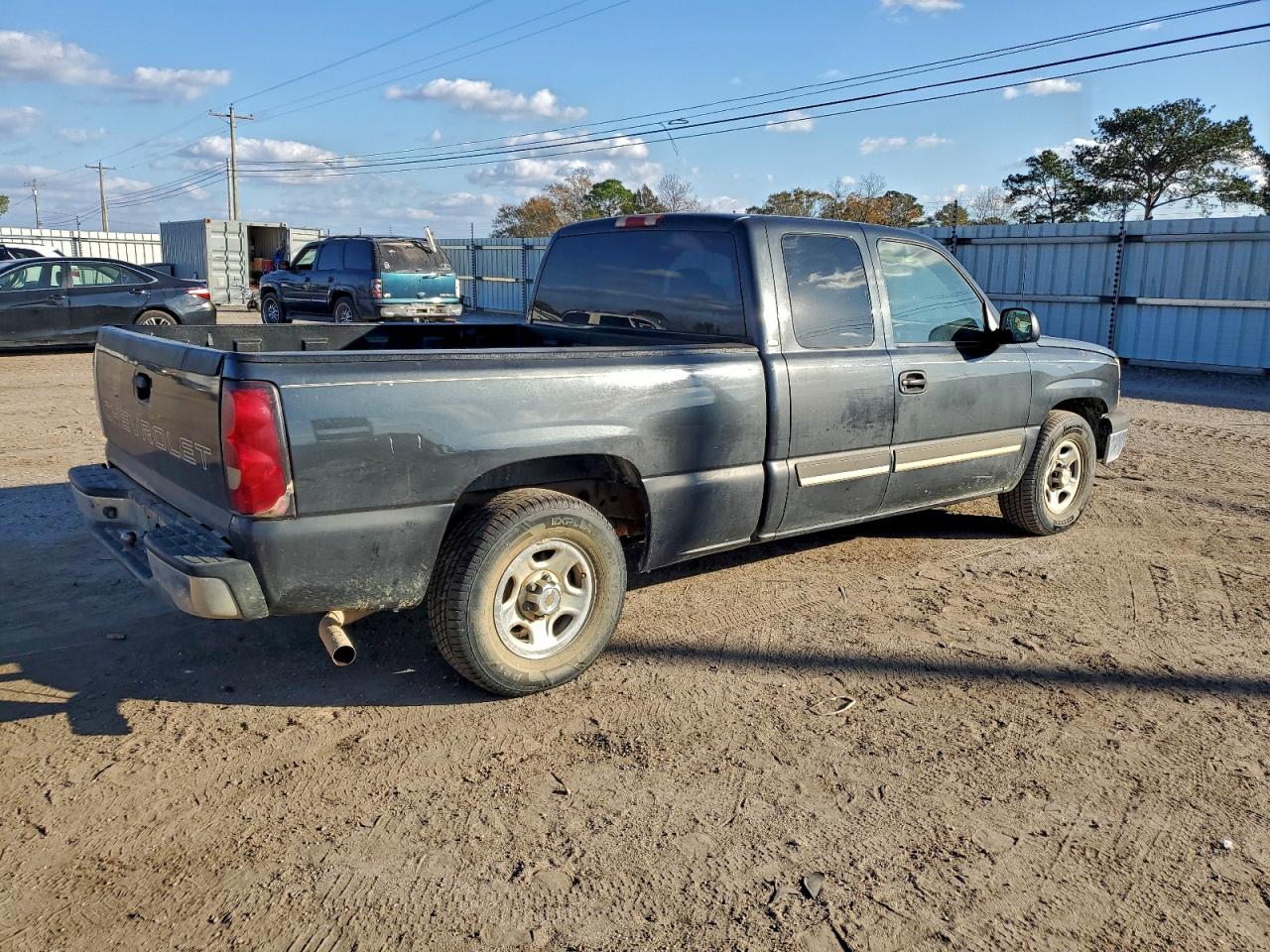 Chevrolet Silverado C1500 Image 12