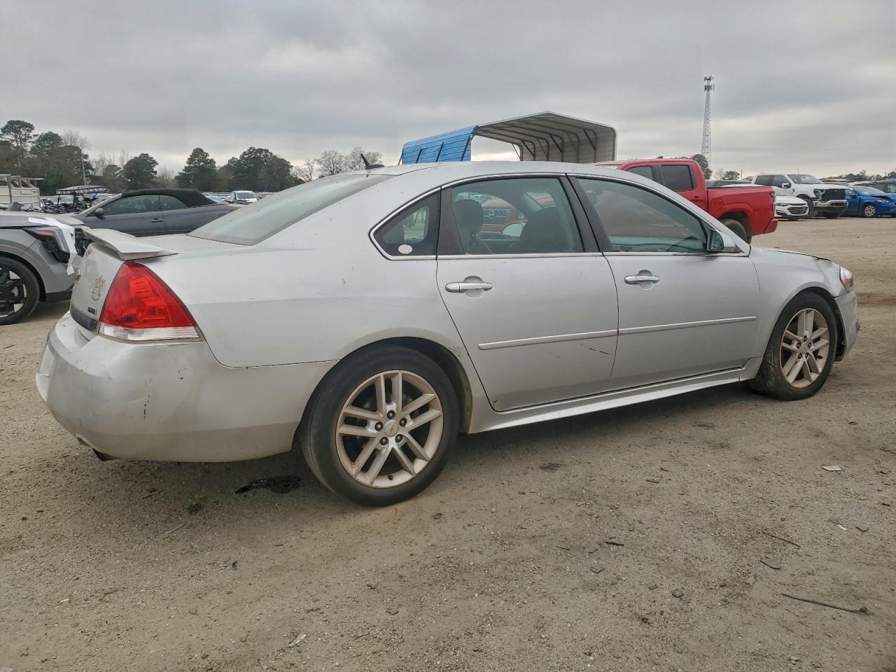 Chevrolet Impala Ltz Image 3