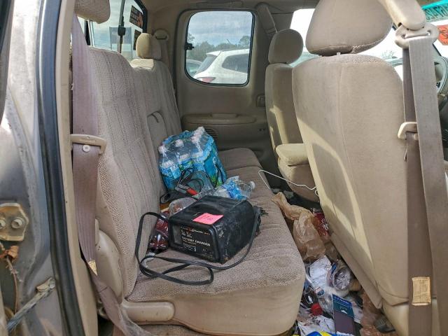 Toyota Tundra Access Cab Image 11