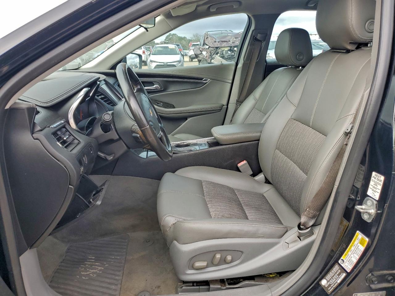 Chevrolet Impala Lt Image 8