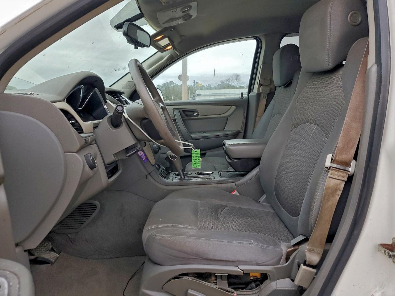 Chevrolet Traverse Ls Image 6