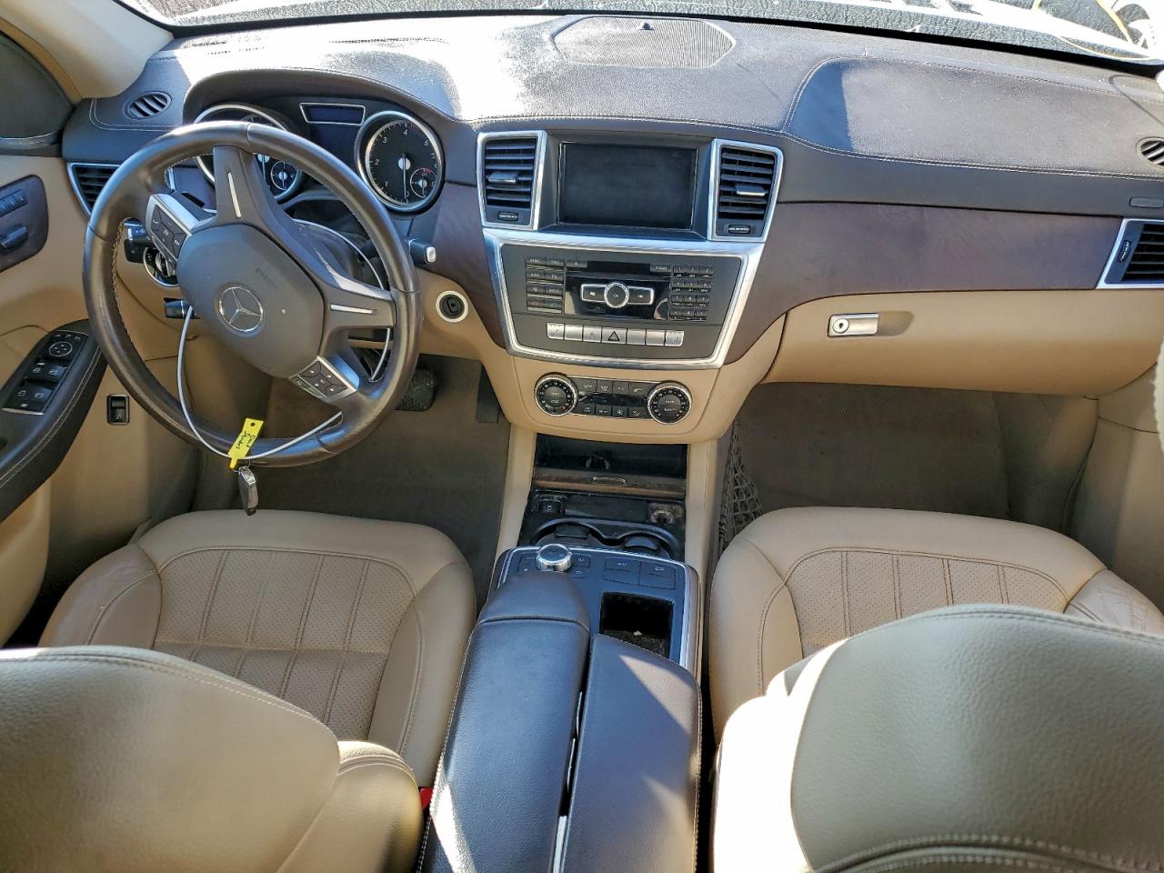 Mercedes-Benz G-Class 350 Bluetec Image 10