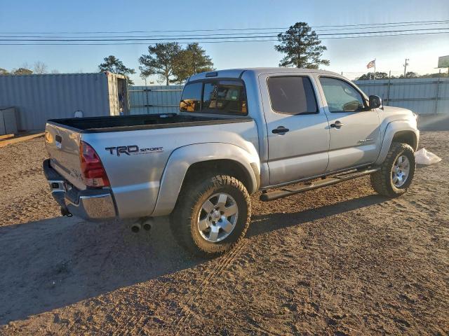 Toyota Tacoma Double Cab Prerunner Image 2