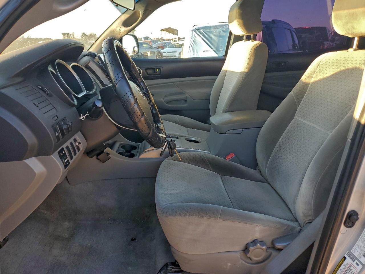 Toyota Tacoma Double Cab Prerunner Image 6