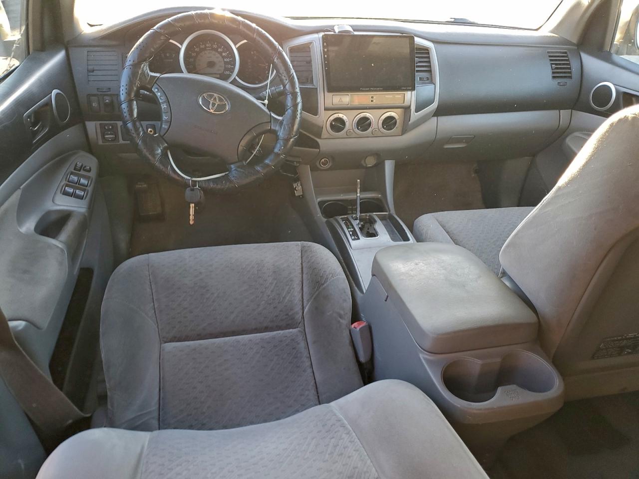 Toyota Tacoma Double Cab Prerunner Image 10