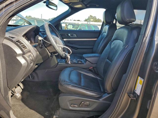 Ford Explorer Xlt Image 12