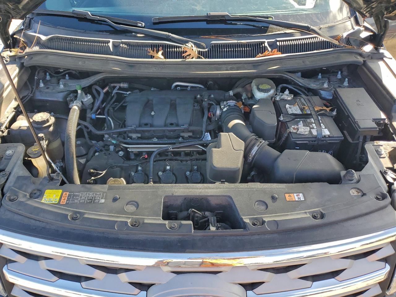 Ford Explorer Xlt Image 9