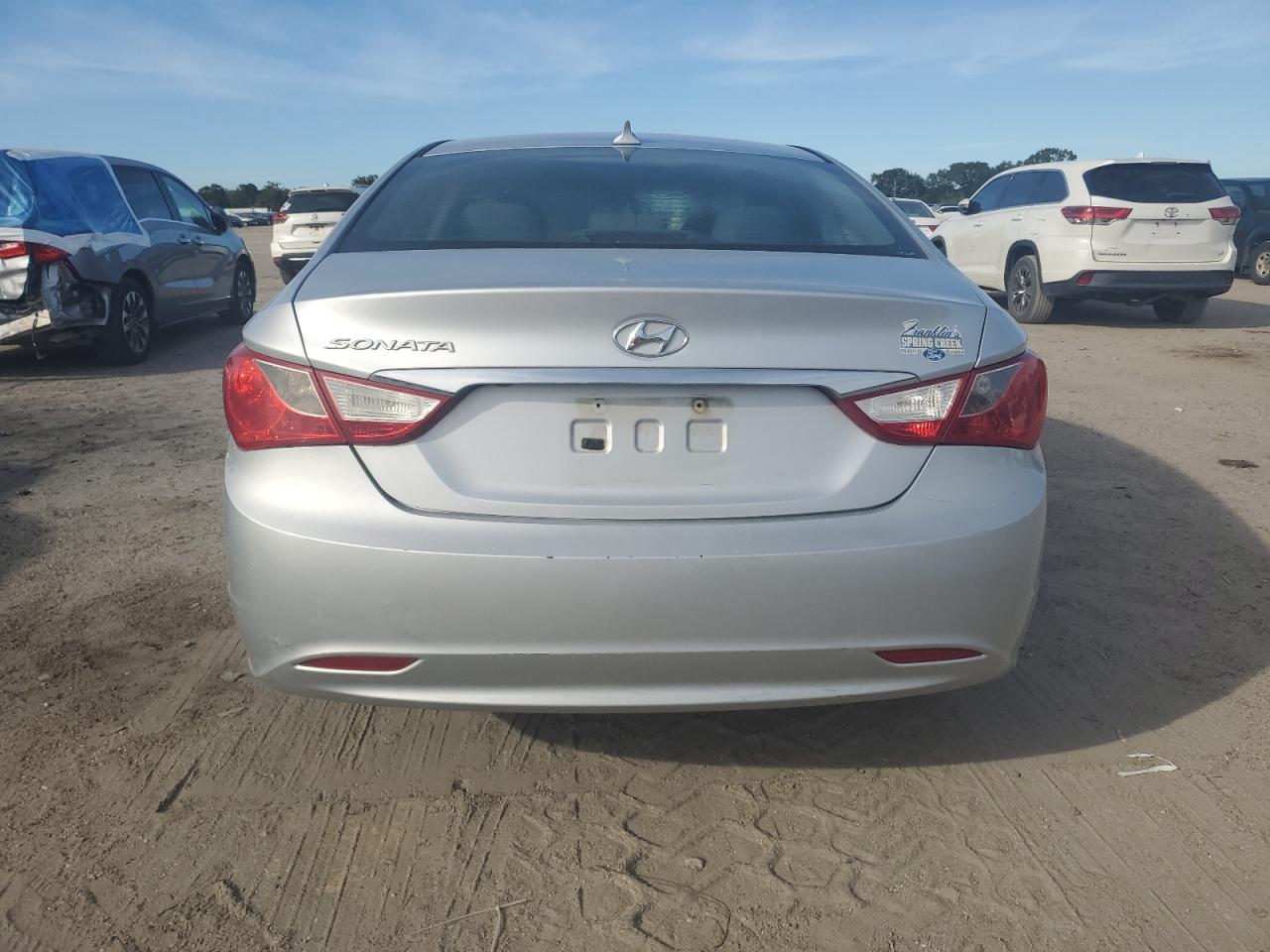 Hyundai SONATA Gls Image 4