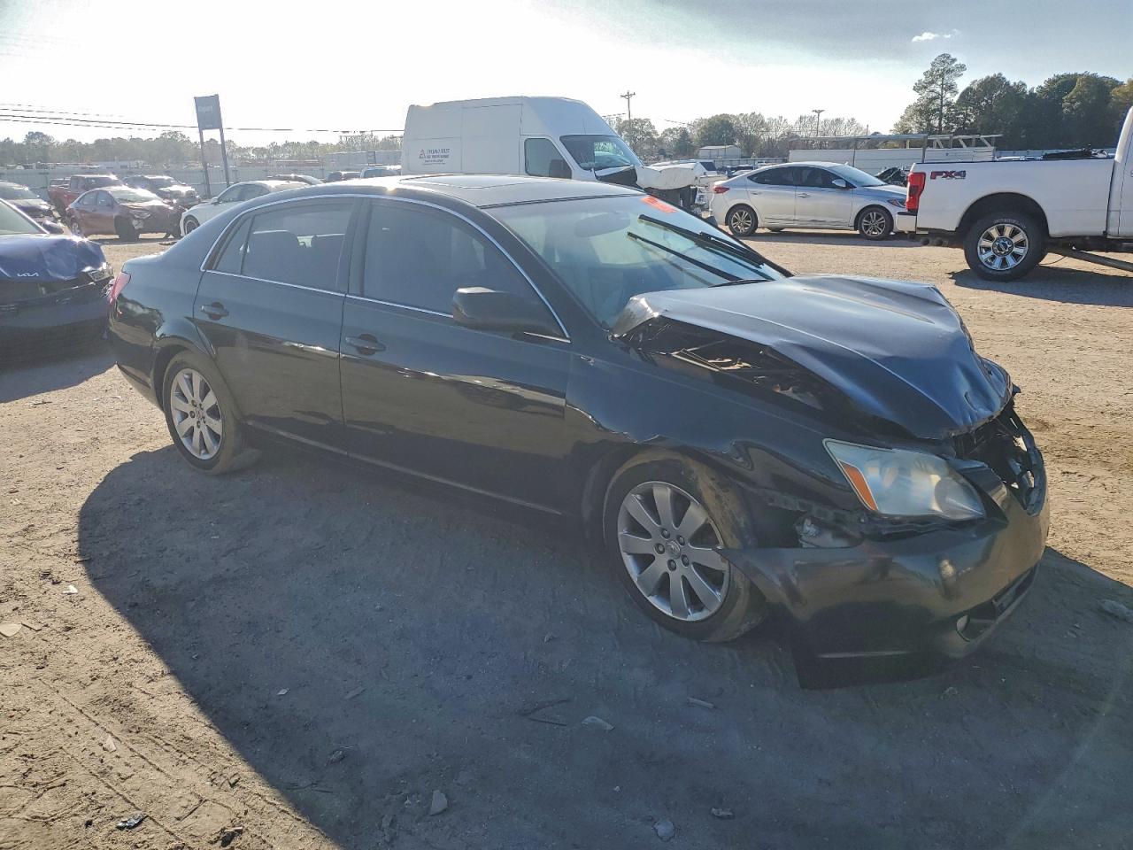 Toyota Avalon Xl Image 4