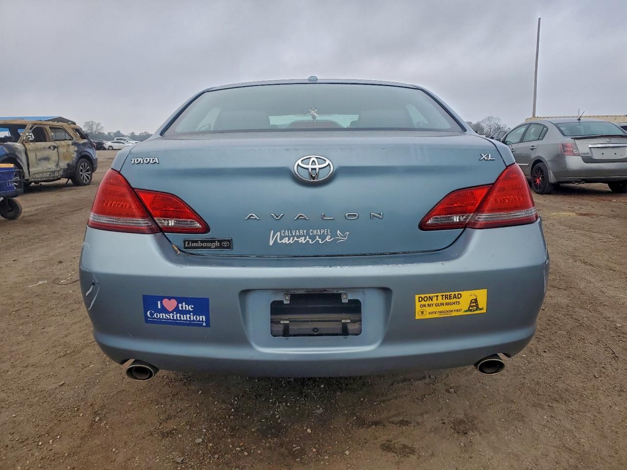 Toyota Avalon Xl Image 3