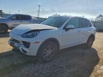  Salvage Porsche Cayenne