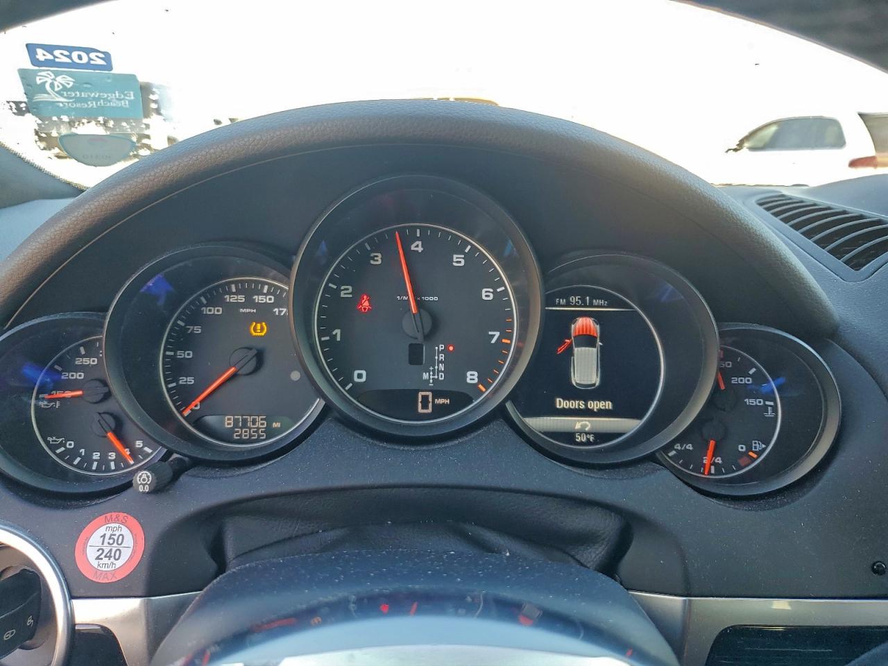 Porsche Cayenne Image 7