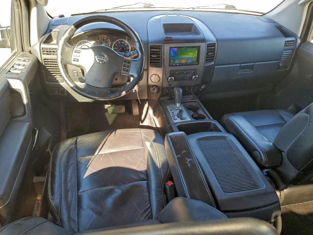 Nissan Titan S Image 7