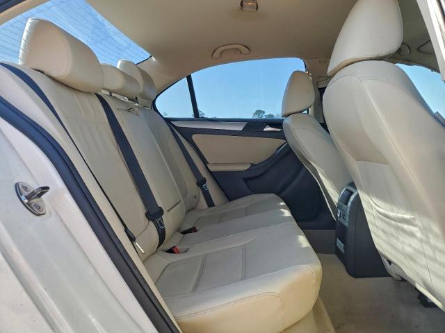 Volkswagen Jetta Se Image 11