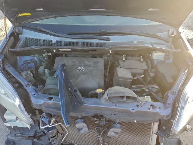 Toyota Sienna Le Image 5