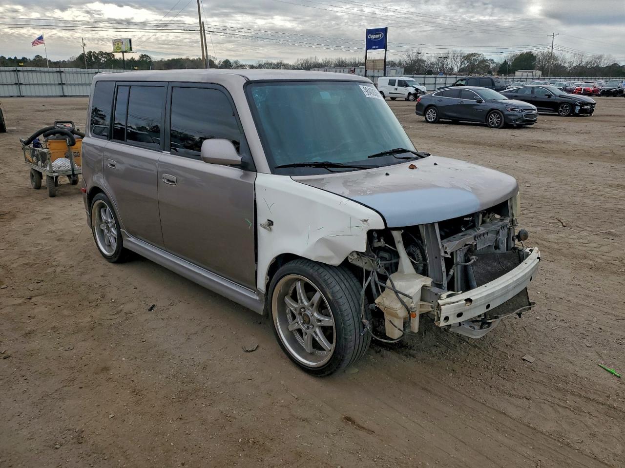 Toyota Scion Xb Image 8