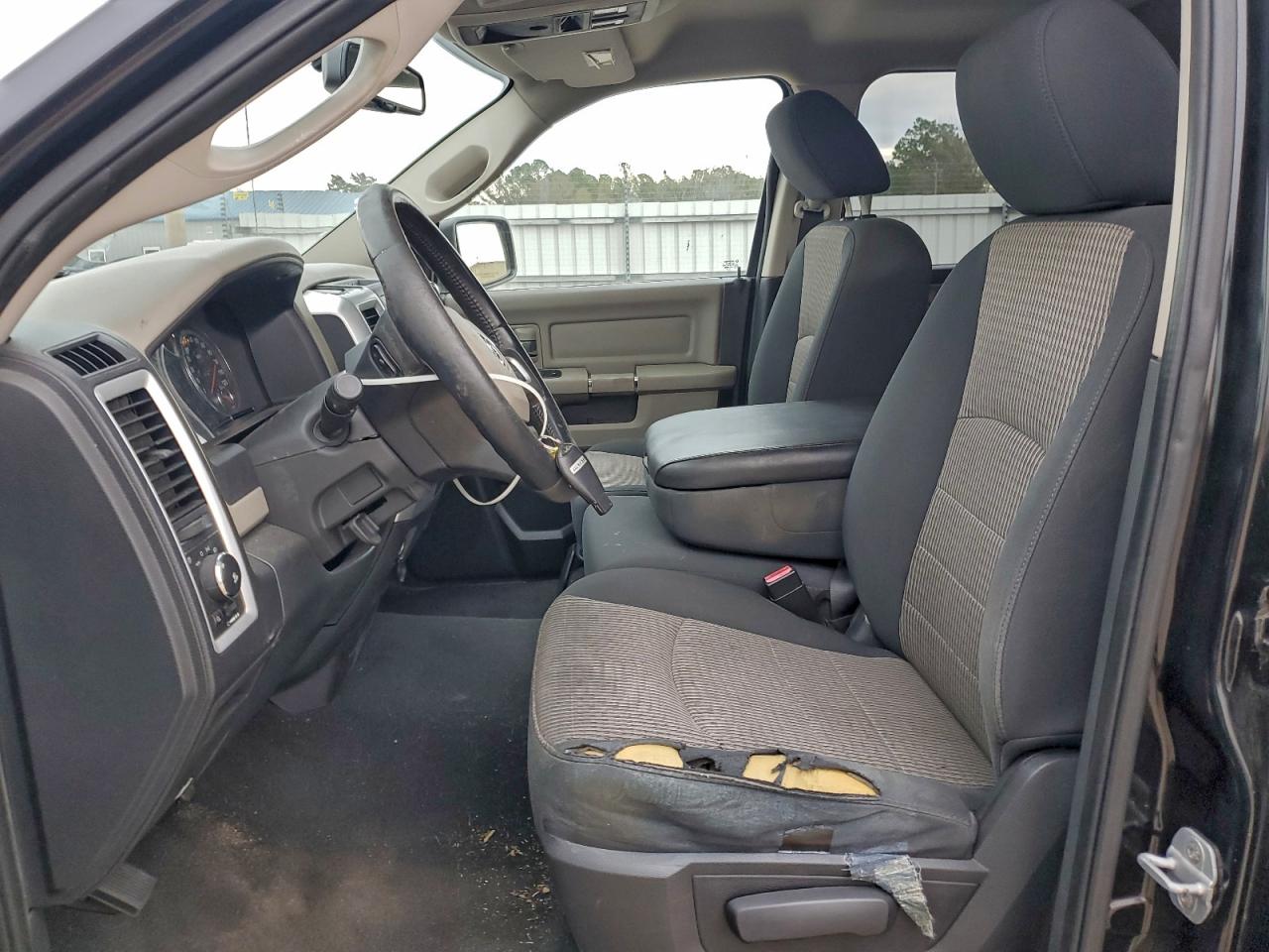 Dodge Ram 1500 Image 9